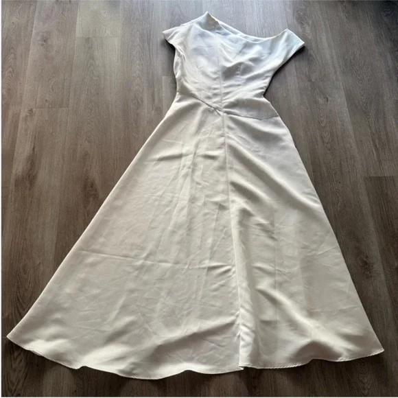 elliatt marissa white one shoulder asymmetrical hem maxi gown dress size medium - Picture 7 of 12
